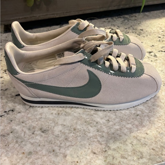Nike Shoes - Nike women Cortez suede shoe